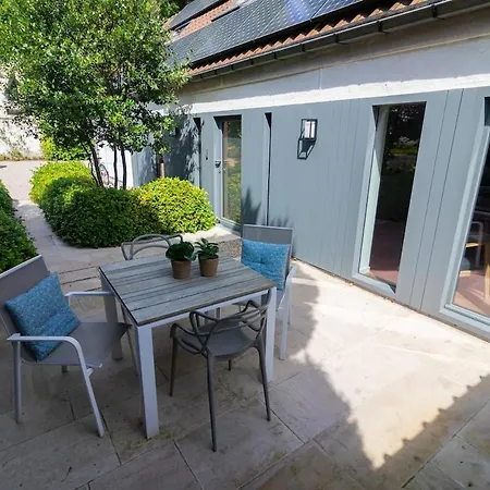 Ferienhaus Luxurious With Private Parking Brügge